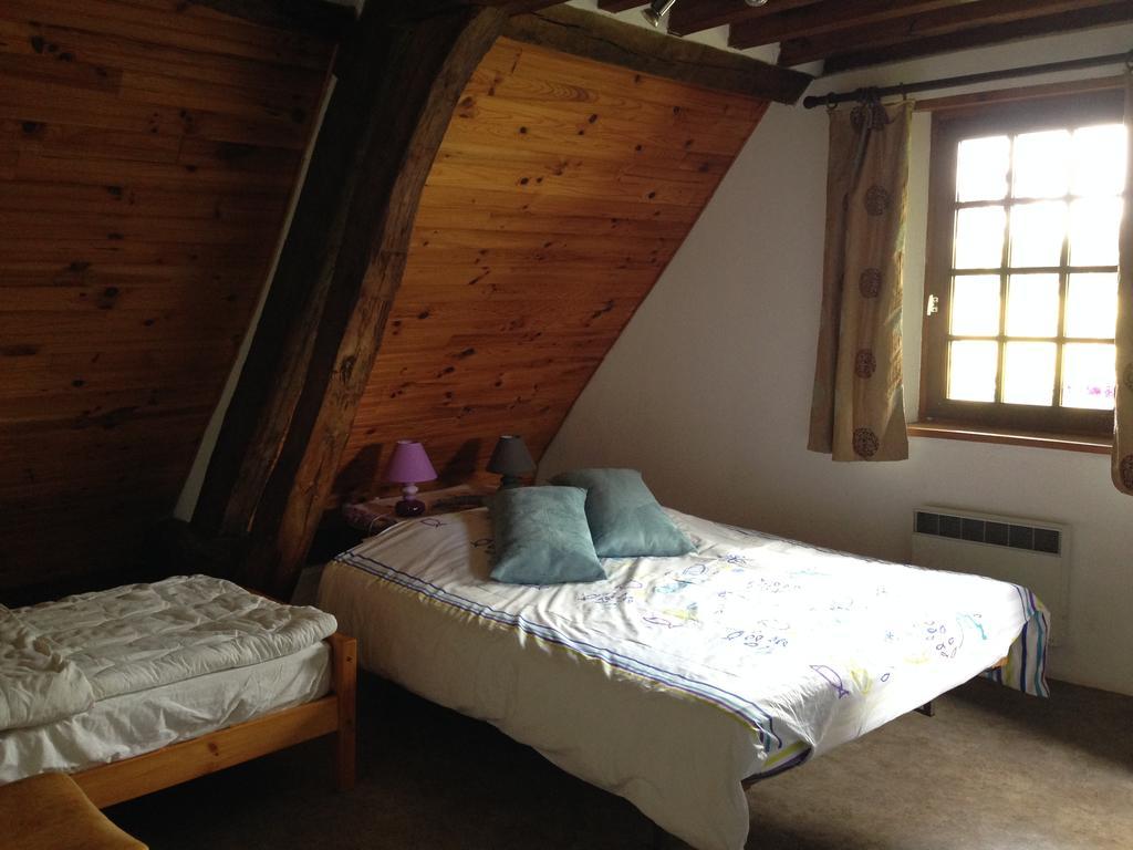 La Baronnie Bed & Breakfast Vieux-Pont Bilik gambar