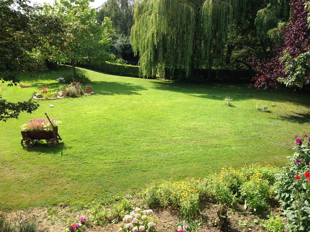 La Baronnie Bed & Breakfast Vieux-Pont Bilik gambar